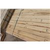 Image 4 : 100 2"x4" x 7' Dimensional Lumber
