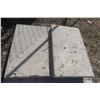 Image 3 : 4 Sidewalk Pads – 18"x30" x 18"x24"