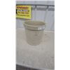 Image 1 : Medalta Potteries Ltd. 3-Gallon Imperial Stoneware Crock