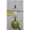Image 3 : Vintage Mid-Century Modern Spaghetti String Table Lamp with Wood Base and Brass Accents