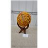 Image 1 : Mid-Century Modern Popcorn Table Lamp with Sculptural Wood Tripod Base Working