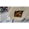 Image 2 : Eaton's of Canada Trapper Point All-Wool Four Point Blanket, Made in England