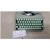 Image 2 : Hermes Baby Portable Manual Typewriter with Integrated Hard Case, Green