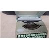 Image 3 : Hermes Baby Portable Manual Typewriter with Integrated Hard Case, Green