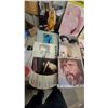 Image 5 : 40x Vintage Vinyl Record Collection Including Gordon Lightfoot, The Knack, Raffi, and More