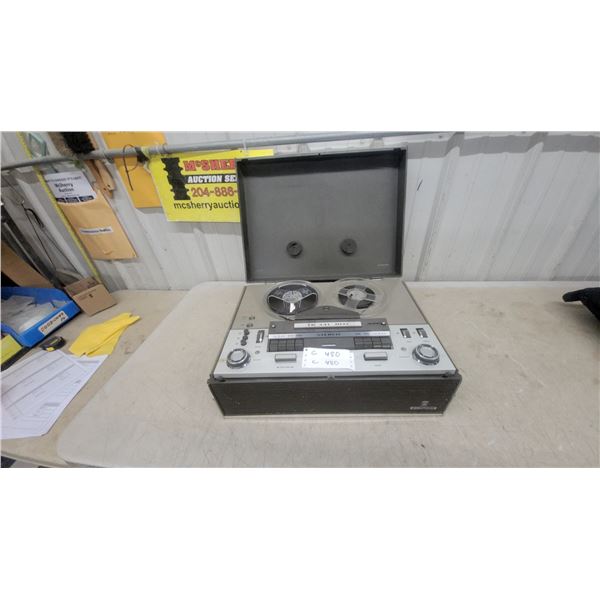 Grundig TK 341 HiFi Stereo Reel-To-Reel Tape Recorder with Case and Reels