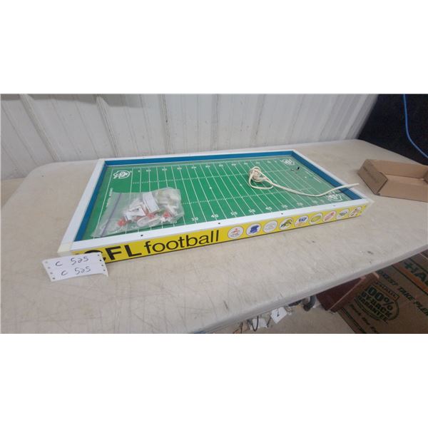 CFL Canadian Football League Electric Vibrating Tabletop Football Game with Pieces