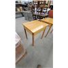 Image 3 : Pair of Light Wood Lift-Top Student Desks with Tapered Legs and Internal Storage 30 x 23 x 26"