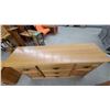 Image 3 : Oak Nine-Drawer Dresser with Brass Hardware 31 x 62 x 18" and Two Matching Nightstands 23 x 16 x