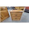 Image 7 : Oak Nine-Drawer Dresser with Brass Hardware 31 x 62 x 18" and Two Matching Nightstands 23 x 16 x