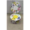 Image 1 : Set of 4 Pastel Tea Cups and Saucers in Floral Gift Box