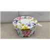 Image 5 : Set of 4 Pastel Tea Cups and Saucers in Floral Gift Box