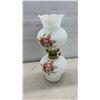 Image 12 : Collection of Four Vintage Oil Lamps Including Victorian Pressed Glass and More