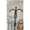 Image 4 : Green Metal Arched Garden Trellis, Shepherd's Hook Stake 85", and Decorative Stake