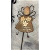 Image 5 : Green Metal Arched Garden Trellis, Shepherd's Hook Stake 85", and Decorative Stake