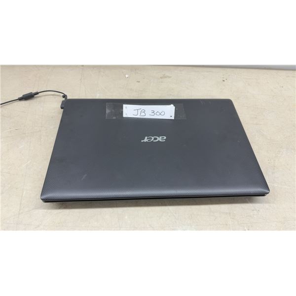 Acer Aspire 5253-BZ489 Laptop with AMD Processor, SSD Drive, and Windows 10