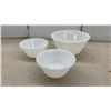Image 2 : 3 Federal Glass White Milk Glass Mixing Bowls, 4 Iridescent Mugs, Cup with Saucer