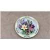 Image 8 : Carl Romanelli Taj Mahal Lovers Plate, & 2 Calla Lilly Garden Collecto Flower Garden Plates