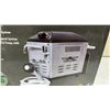 Image 2 : Mr. Heater Base Camp XW18 BOSS Portable Instant Hot Water System