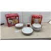 Image 1 : Coca-Cola Dinnerware Set, Drive-In 3 Piece Nesting Bowl Set