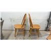 Image 3 : Set of Four Oak Windsor Style Arrow Back Dining Chairs