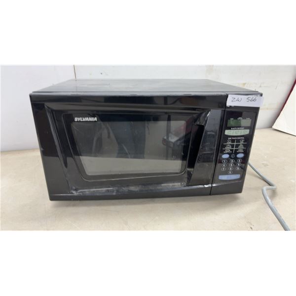 Sylvania SM81014 Microwave Oven, Black, 1550 Watts, 120V AC