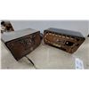 Image 5 : General Electric Model H-62 AM Radio and Philco Model 46-420 AM Clock Radio, Circa 1946-1949