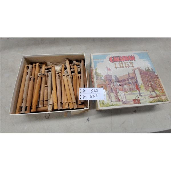 Canadian Logs Triple Set Vintage Wooden Log Cabin Building Toy and a Timer Andgrundig Radio