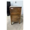 Image 5 : Antique Quartersawn Oak Mission Style Sideboard Buffet with 2 Doors, 3 Drawers, 38 x 48 x 20 1/2"