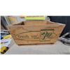 Image 2 : Vintage 7UP "Fresh Up" Wooden Soda Crate and Ship Mantel Display Some Good Some Need Tune Up