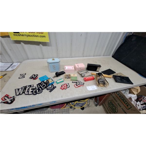 Singer Zigzag Sewing Machine Attachment, Vintage Hair Clippers, Letter Patches Lady Ronsone Elec