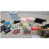 Image 3 : Singer Zigzag Sewing Machine Attachment, Vintage Hair Clippers, Letter Patches Lady Ronsone Elec