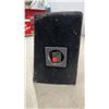 Image 5 : Car Audio Speaker Enclosure with Dual Drivers and Wood-Grain Bookshelf Speakers