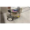 Image 5 : Campbell Hausfeld Super Pal 1 1/2 Horsepower Portable Electric Air Compressor