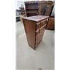 Image 2 : Chest of Drawers with Brass Hardware 46 x 28 x 16"