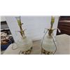 Image 3 : Pair of Vintage Mid-Century Clear Faceted Glass Table Lamps with Crystal Prisms