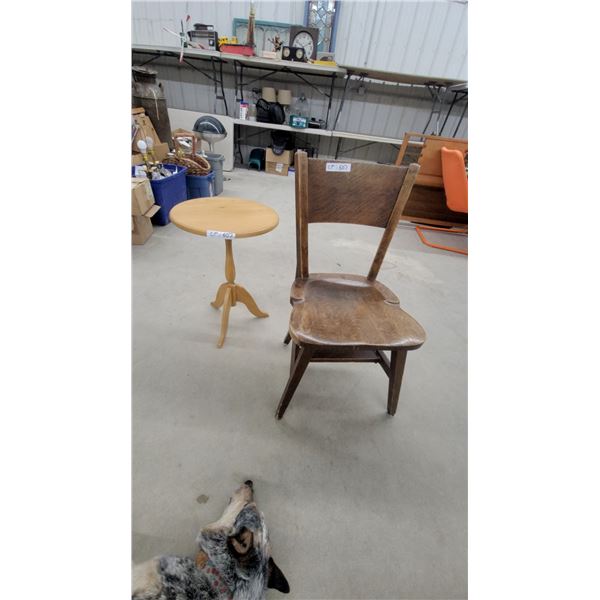 Antique Oak Chair with Saddle Seat and Small Pedestal Stand
