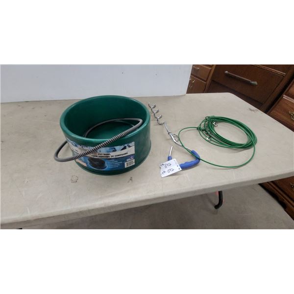 Heated Pet Bowl with Corkscrew Dog Tie-Out Stake and Cable
