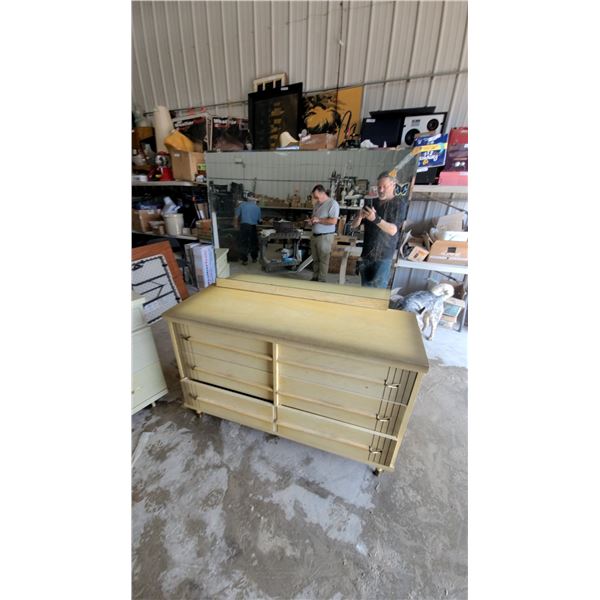 Mid-Century Modern Eight-Drawer Double Dresser with Attached Mirror, 1950s-1970s 33 x 50"18"