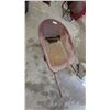 Image 2 : True Temper USA Steel-Pan Wheelbarrow with Wooden Handles and Pneumatic Tire