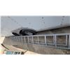 Image 3 : Aluminum Extension Ladder with Flat-Top Rungs and Anti-Slip Feet 28'