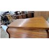Image 3 : Oak Roll-Top Desk with Tambour Door, Single Cabinet, and Two Drawers 53"29 x 54"