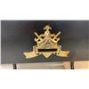 Image 4 : Leigh Camelot Line Model 4106 Deluxe Black Wall-Mount Mailbox with Bracket
