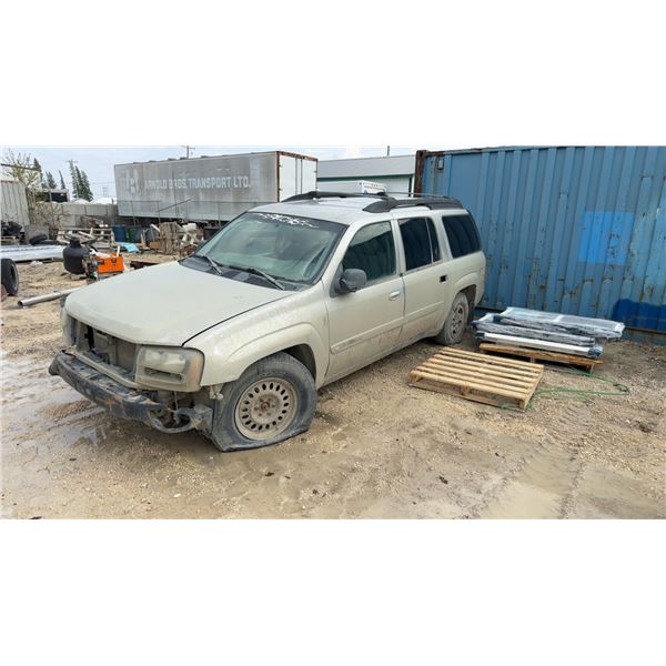 2004 Chevy Trail Blazer w/ Key
