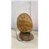 Image 3 : Abalone Shell Lamp, Metal Oil Lamp with Glass Chimney, and Milk Glass Lamp Shade