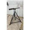 Image 2 : Roller Stand and Construction Light