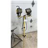 Image 4 : Roller Stand and Construction Light