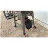 Image 4 : Craftsman 10-Inch Table Saw, Model 137.271350, 3.0 HP, 15 Amp, with Stand