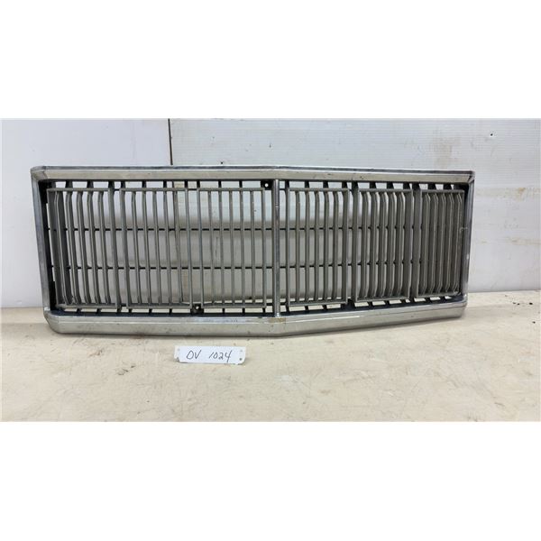 Front Grille with Vertical Bars