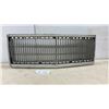 Image 1 : Front Grille with Vertical Bars